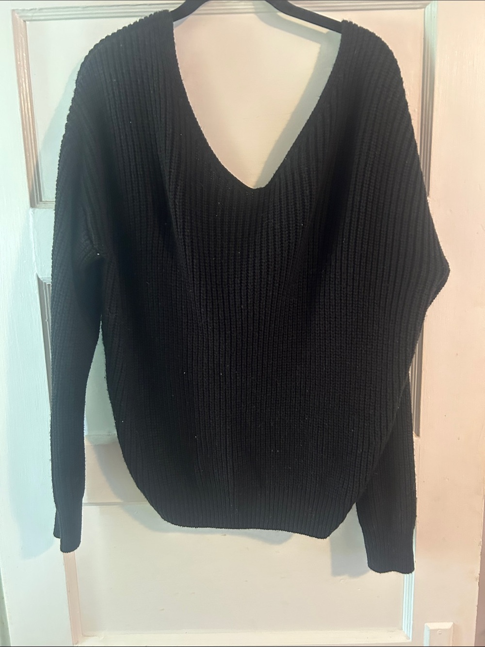 Love Tree Black Ribbed V-Neck Sweater